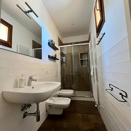 Le Castellacce 게스트하우스 *